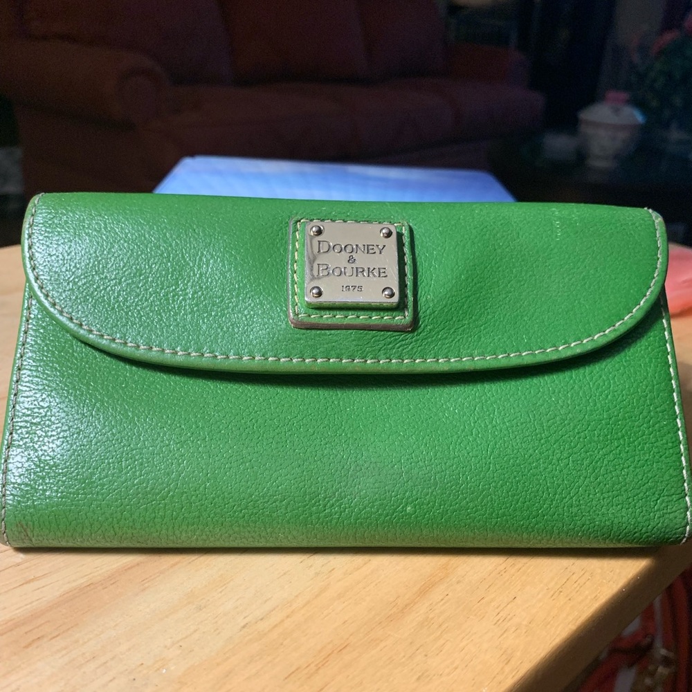 Vintage Dooney and Bourke Wallet